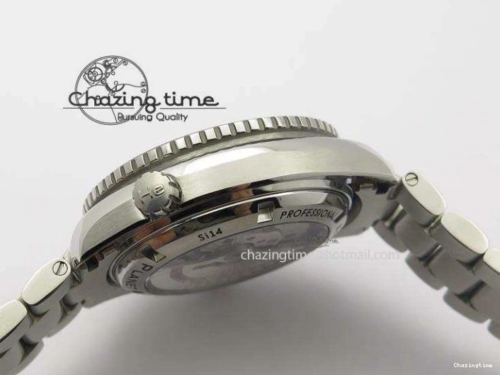 0314 Planet Ocean SS Bp Maker 45mm Black Bezel On SS Bracelet A OnTrend 8218